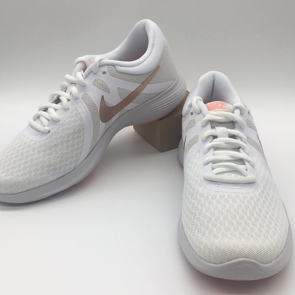 WMNS NIKE REVOLUTION 4 white/metallic red bronze - Picture 6 of 8